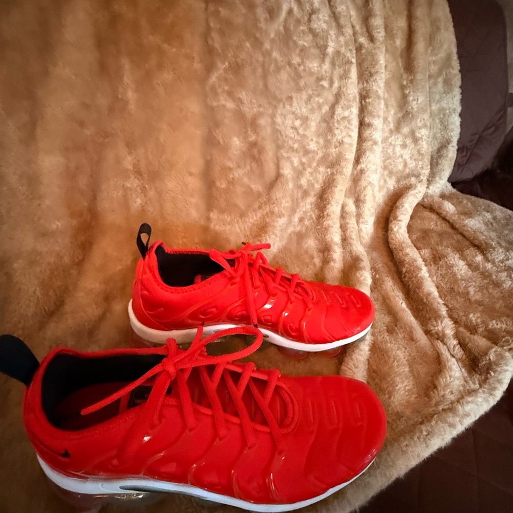 Nike AirMax Red Sneakers